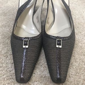 Circa Joan& David Brown Kitten Heel